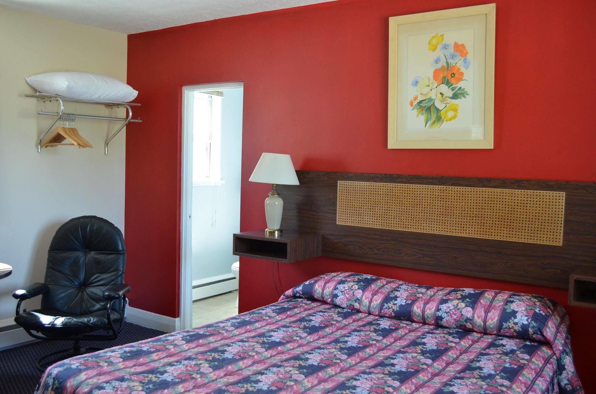 Walkerton Inn Motel Eksteriør billede