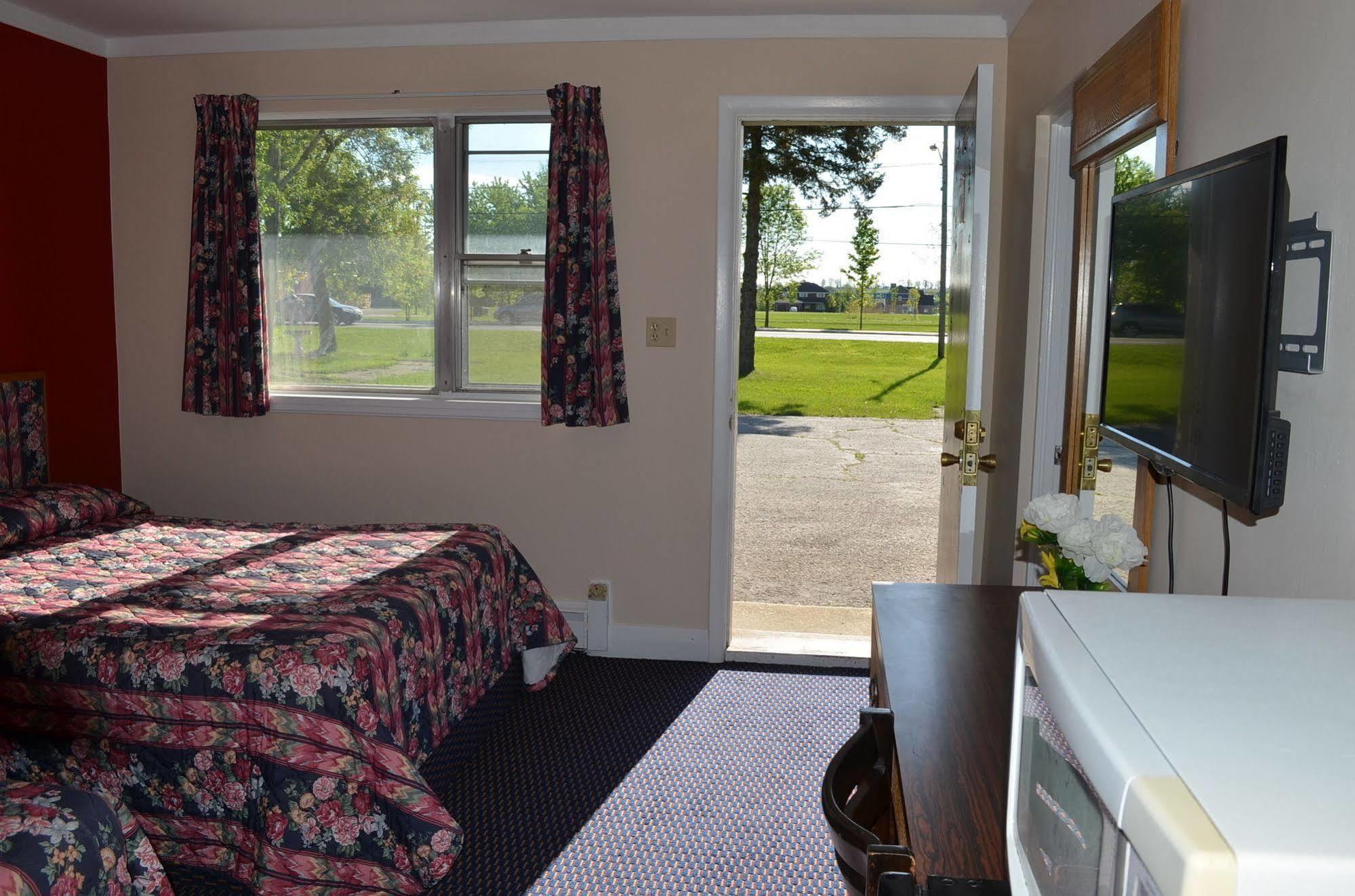 Walkerton Inn Motel Eksteriør billede