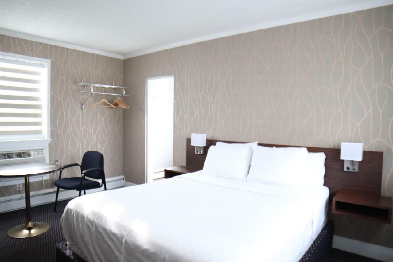 Walkerton Inn Motel Eksteriør billede