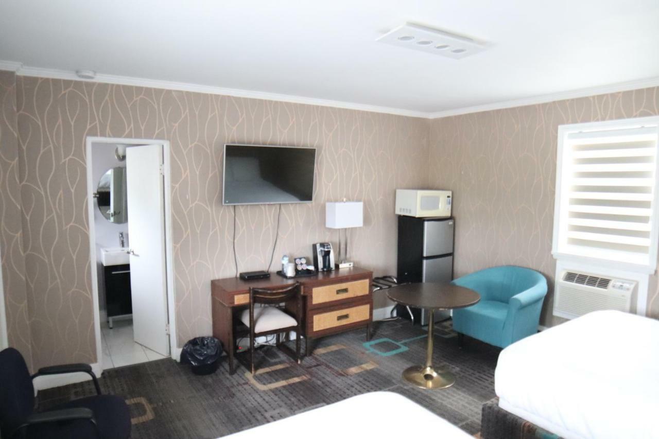 Walkerton Inn Motel Eksteriør billede