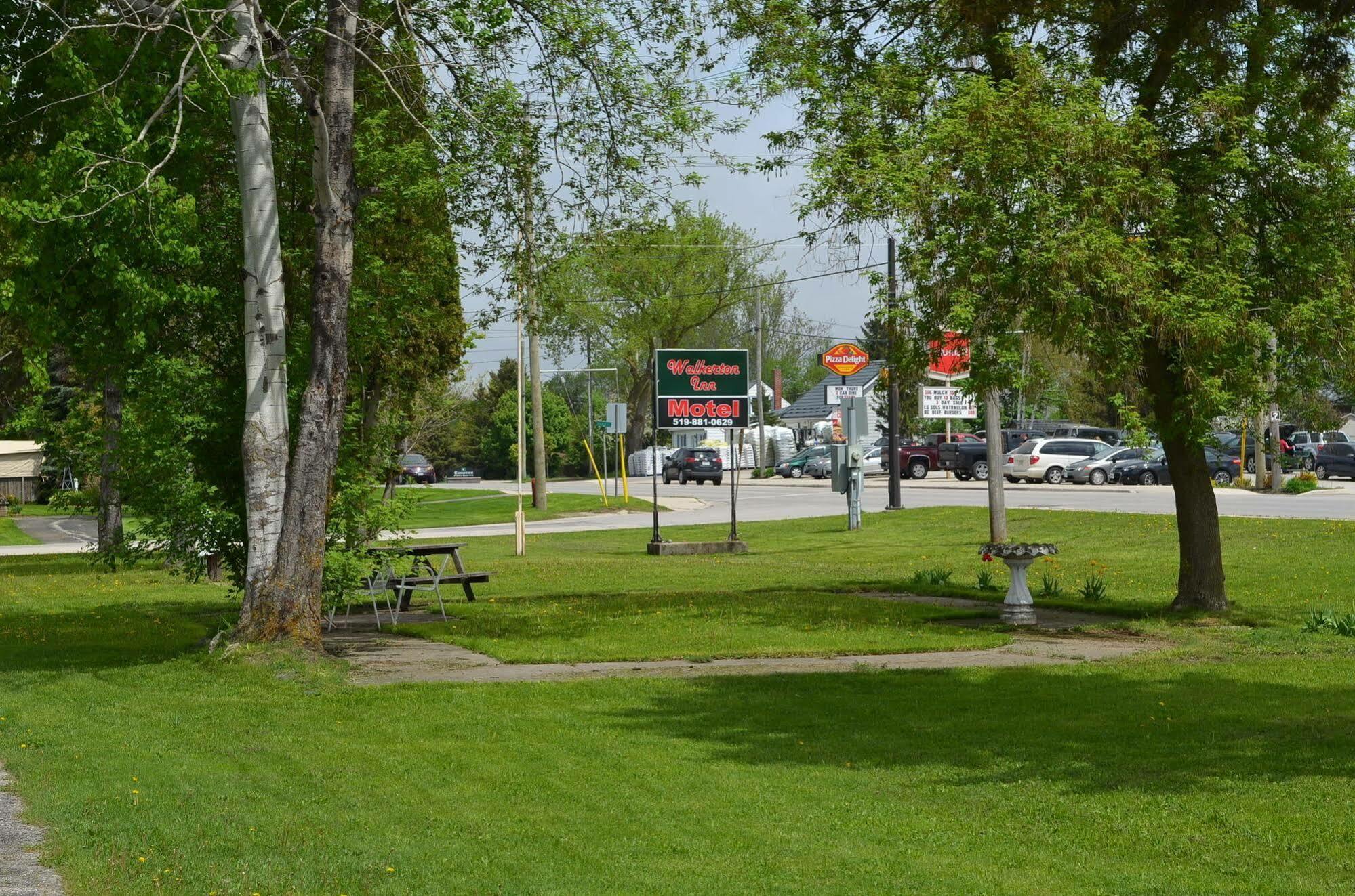 Walkerton Inn Motel Eksteriør billede